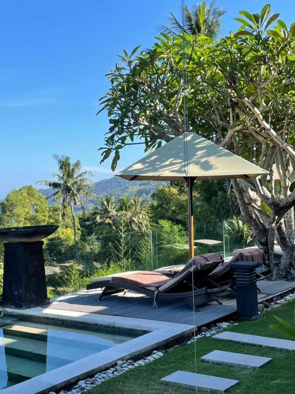 Hotel The Puncak Lombok à Senggigi Extérieur photo