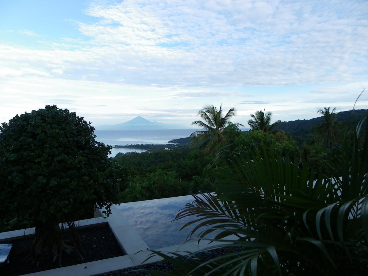 Hotel The Puncak Lombok à Senggigi Extérieur photo