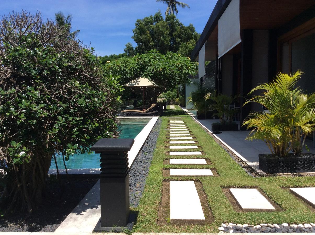 Hotel The Puncak Lombok à Senggigi Extérieur photo