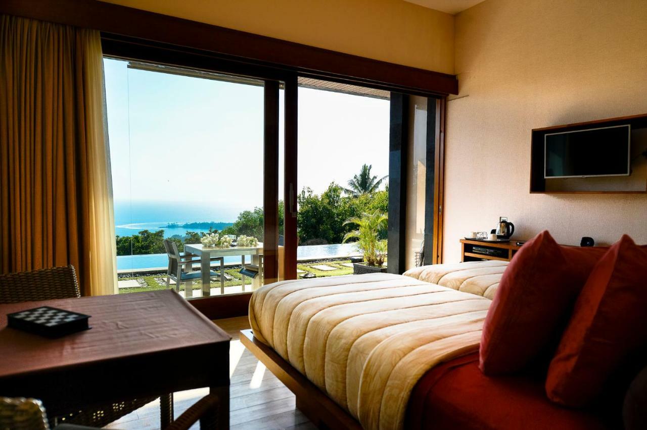 Hotel The Puncak Lombok à Senggigi Extérieur photo